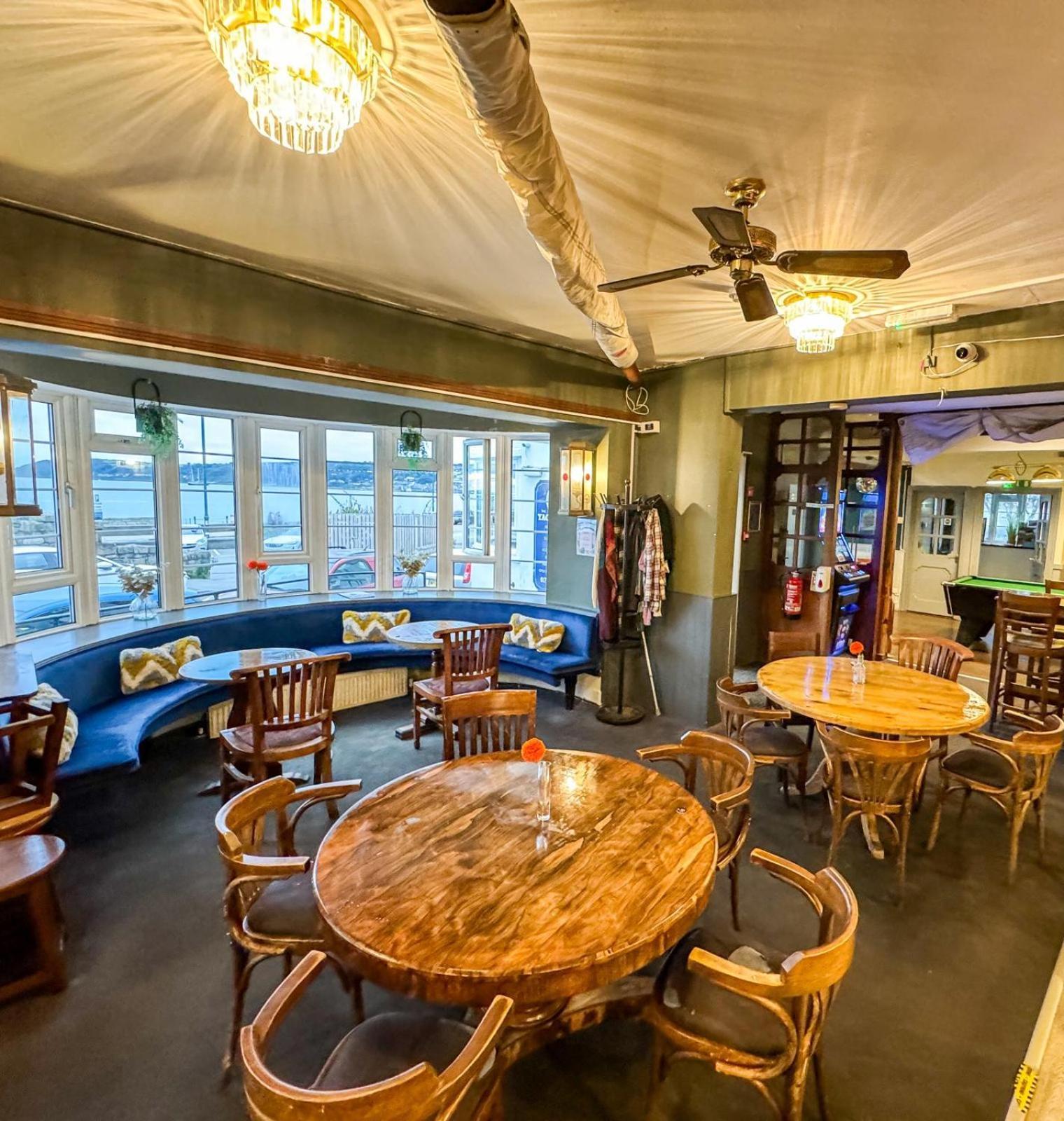 The Yacht Inn Пензанс Экстерьер фото